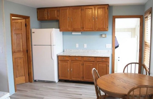 Woburn House | Charming New England Colonial !