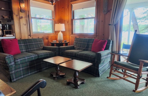 Strafford Cottage | Charming New England 4bd Family Lake House w/Yard, Patio, Docks and Views