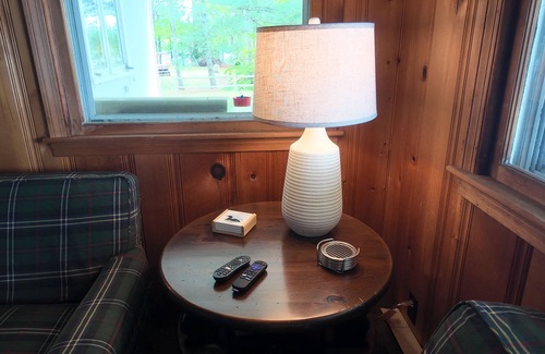 Strafford Cottage | Charming New England 4bd Family Lake House w/Yard, Patio, Docks and Views