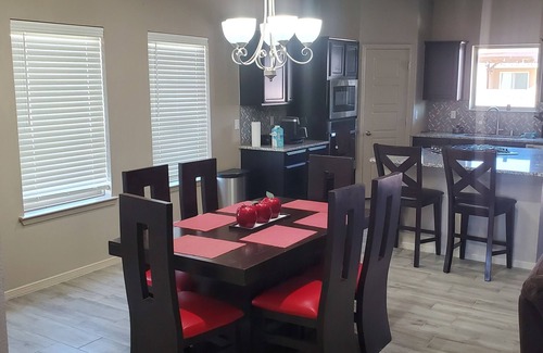 Socorro House | Charming new home with 3BR and 3 full bath near Eastlake/Socorro/Horizon area.