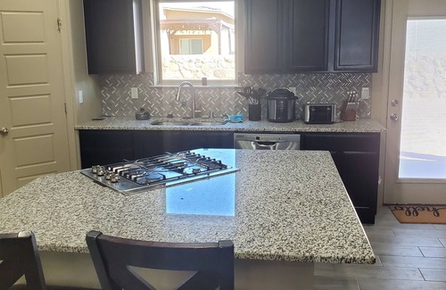 Socorro House | Charming new home with 3BR and 3 full bath near Eastlake/Socorro/Horizon area.