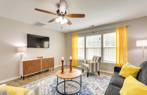 North Charleston House | Charming North Charleston Townhome - Pets Welcome!