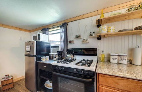 Rufe Apartment | Charming Oklahoma Retreat w/Grill - Pets Welcome!