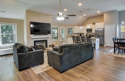 Pendleton House | Charming Pendleton Retreat ~ 5 Mi to Clemson!