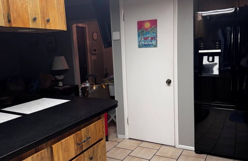 Palmetto House | Charming Pool & 4-bedroom house with WiFi and AC in peaceful Palmetto