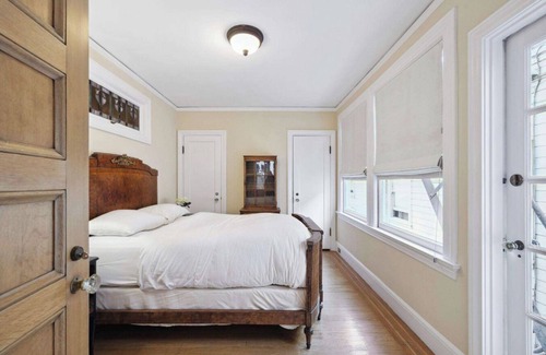 Lower Nob Hill Cabin | Charming Private Room in beautiful San Francisco
