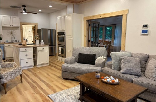 Cotter House | Charming, Remodeled Cottage in the Heart of Cotter, Walk to the White River