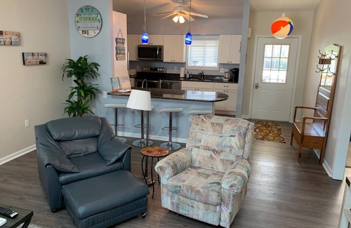 Caine Woods House | Charming Renovated Home w/Private Outdoor Space