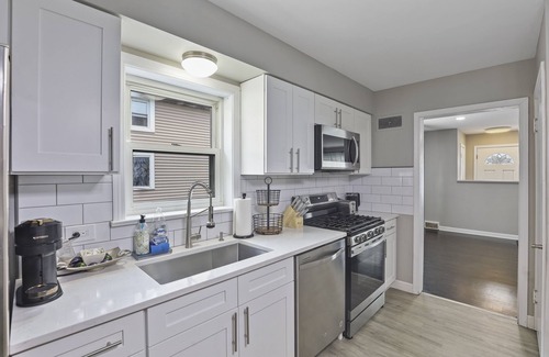 Des Plaines Villa | Charming Retreat in the Heart of Des Plaines by RedAwning