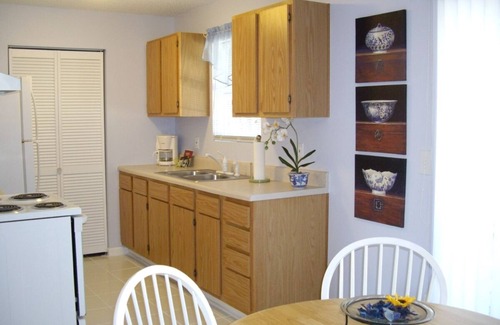 Pawleys Island Cottage | Charming Rose Cottage - quiet, minutes from beach, etc.