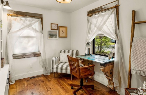 Broken Arrow Cottage | Charming Rose District Cottage