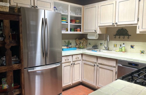 South Capitol Condo | Charming S. Capitol Condo - Walkable!