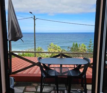 Sao Jorge House | Charming Seaside House in Sao Jorge – Sea View