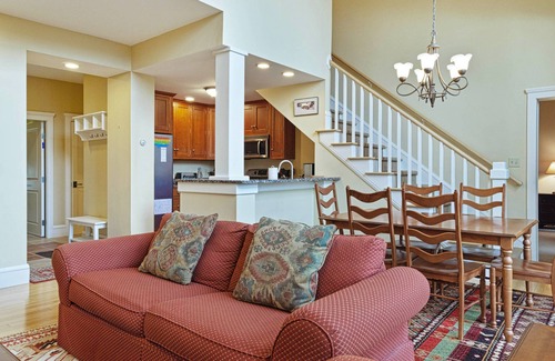 Proctorsville House | Charming & spacious two-story townhome with balcony - close to Okemo