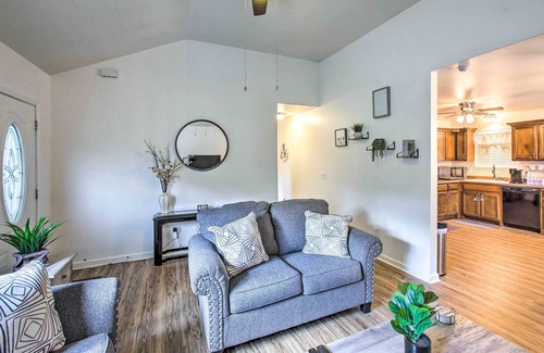 Springfield House | Charming Springfield Escape w/Furnished Deck