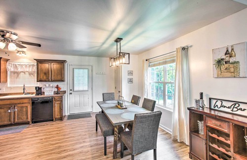 Springfield House | Charming Springfield Escape w/Furnished Deck