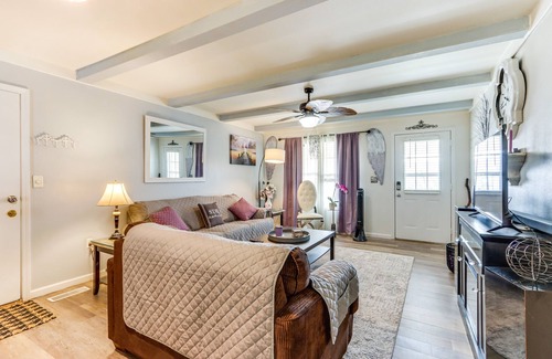 St. James House | Charming St James Home Near Maramec Spring Park!