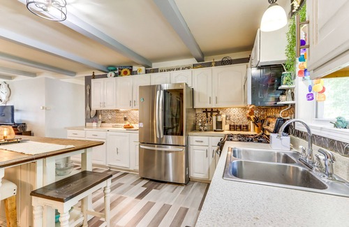 St. James House | Charming St James Home Near Maramec Spring Park!