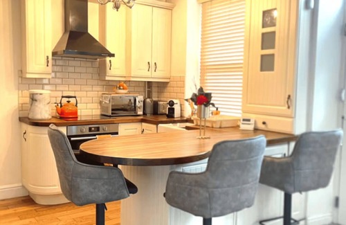 Penistone Cottage | Charming Stone Cottage in the Heart of Yorkshire!