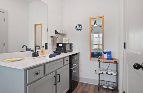 Hapeville Apartment | Charming studio in Downtown Hapeville with patio