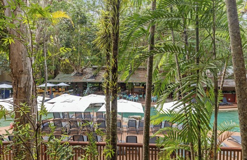 Port Douglas Apartment | Charming studio with WiFi, fitness room in delightful Port Douglas.