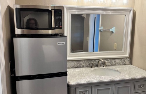 Alachua Apartment | Charming studio with AC and WiFi in fabulous Alachua