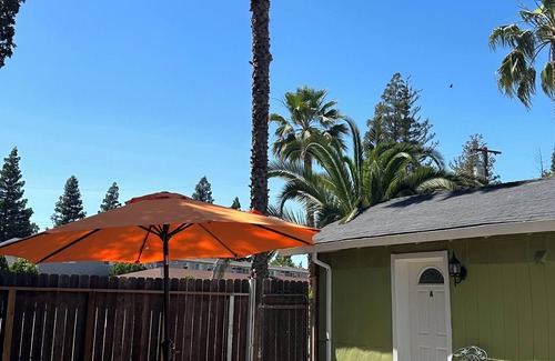 Arden-Arcade House | Charming Suite B