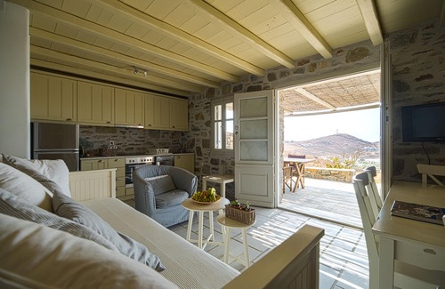 Serifos House | CHARMING SUMMER HOUSE
