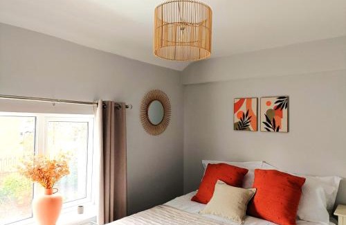 Whitchurch House | Charming Terrace Home in Whitchurch