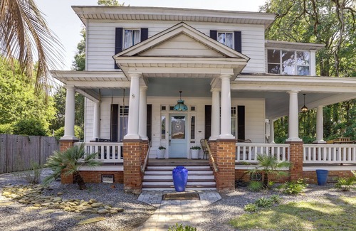 Thomasville Cottage | Charming Thomasville Getaway: Walk to Downtown!