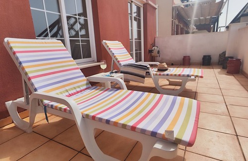 Aguadulce Apartment | Charming Three Bedrooms Apartment With Seaview