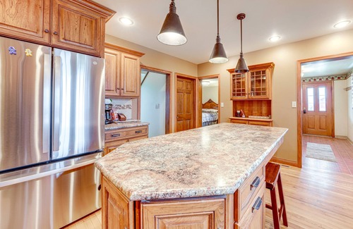 Blackstone House | Charming Tonica Farmhouse w/Private Yard!