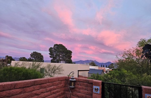 Colonia De Los Alamos House | Charming townhome with AC in Green Valley. Utilities and wireless WI-FI incl.