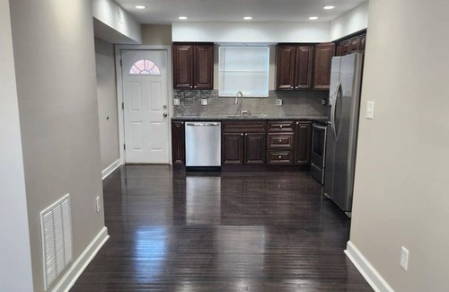 Historic District House | Charming townhome with AC and WiFi in delightful Annapolis