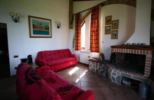 Sovicille House | Charming Tuscan Farmhouse