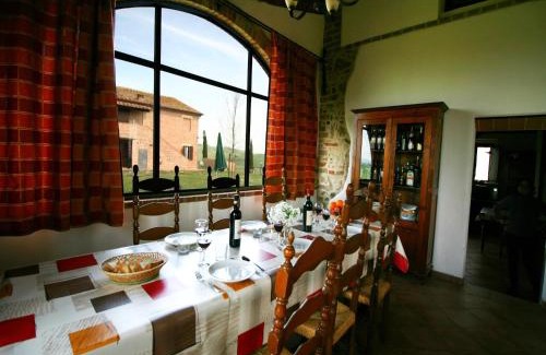 Sovicille House | Charming Tuscan Farmhouse
