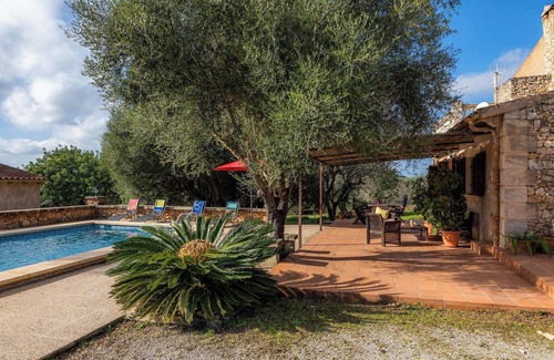 Ariany House | Charming Vacation Home “Cocotte” with Mountain View, Pool, Wi-Fi, Balcony & Garden