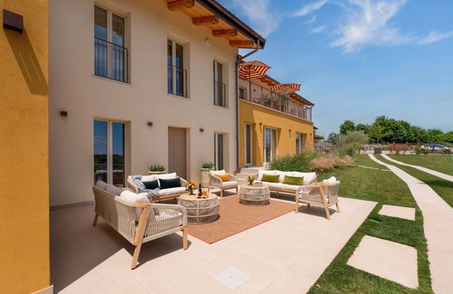 Monteu Roero Villa | Charming Villa for Groups Casa Gallo