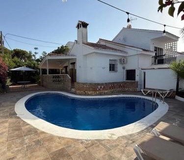 Punta Umbria Villa | Charming Villa in Punta Umbría with Private Pool