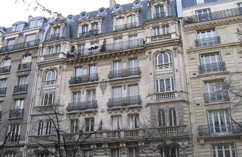 Quartier Saint-Ambroise Apartment | Charming, Well-Appointed Haussmann Flat in Downtown Paris. Mobility lease only