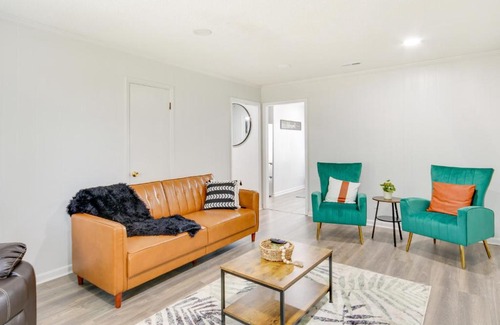 West Columbia House | Charming West Columbia Getaway - Near Downtown!