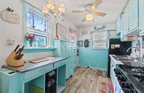 Westler Lake Cottage | Charming, Whimsical. ,2-bedroom cottage On Chain of Lakes.