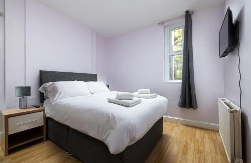 Shepherd's Bush Apartment | Charmstay Shepherds Bush