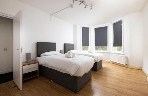 Shepherd's Bush Apartment | Charmstay Shepherds Bush