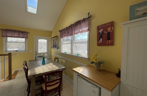 Otter Creek House | ChaseHouse, Charming 3 Bedroom 2 Bath House Nestled Off Beaten Path