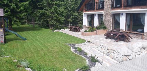 Demanovska Dolina Ski Chalet | Chata Balux A