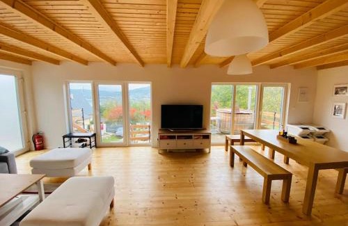 Trencin Ski Chalet | Chata Cérov