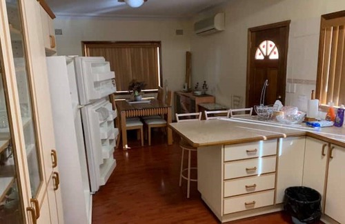 Mount Druitt House | Chateau Emily - Western Sydney