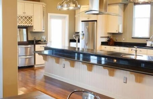 Dauphin Island House | Chateau on Colony Cove