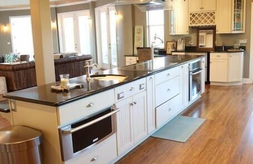 Dauphin Island House | Chateau on Colony Cove